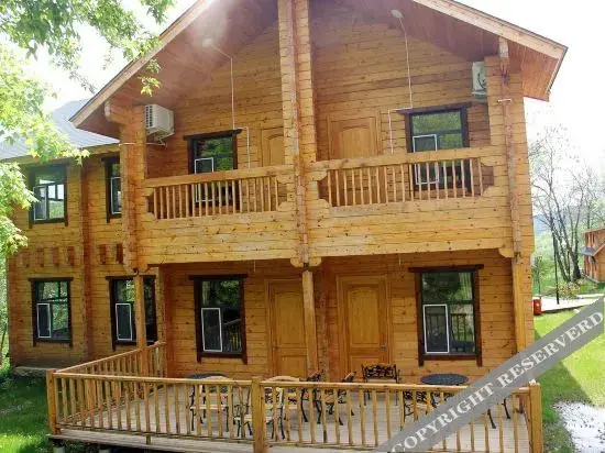 Лянцзян: Longshun Xueshan Feihu Resort