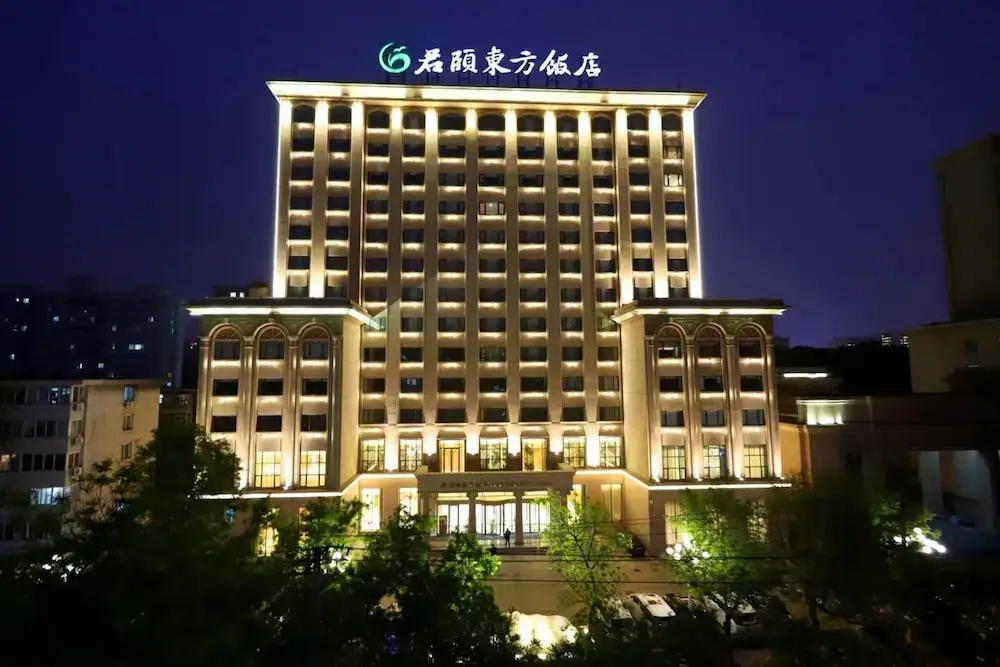Juny Oriental Hotel — фото 1