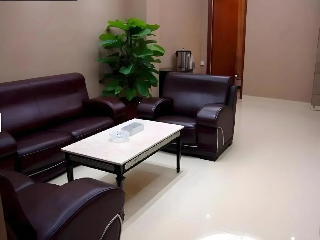 Гуанчжоу: Huaweida Hotel