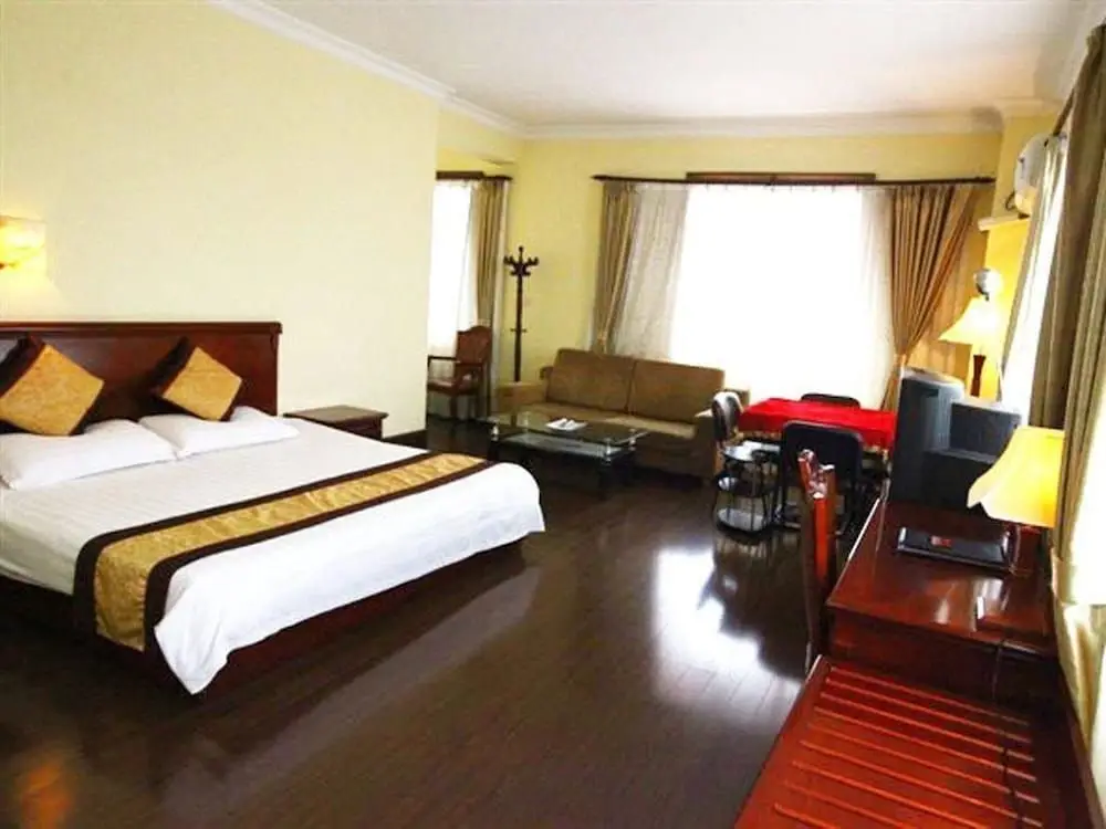 Шанхай: Your Home Hotel