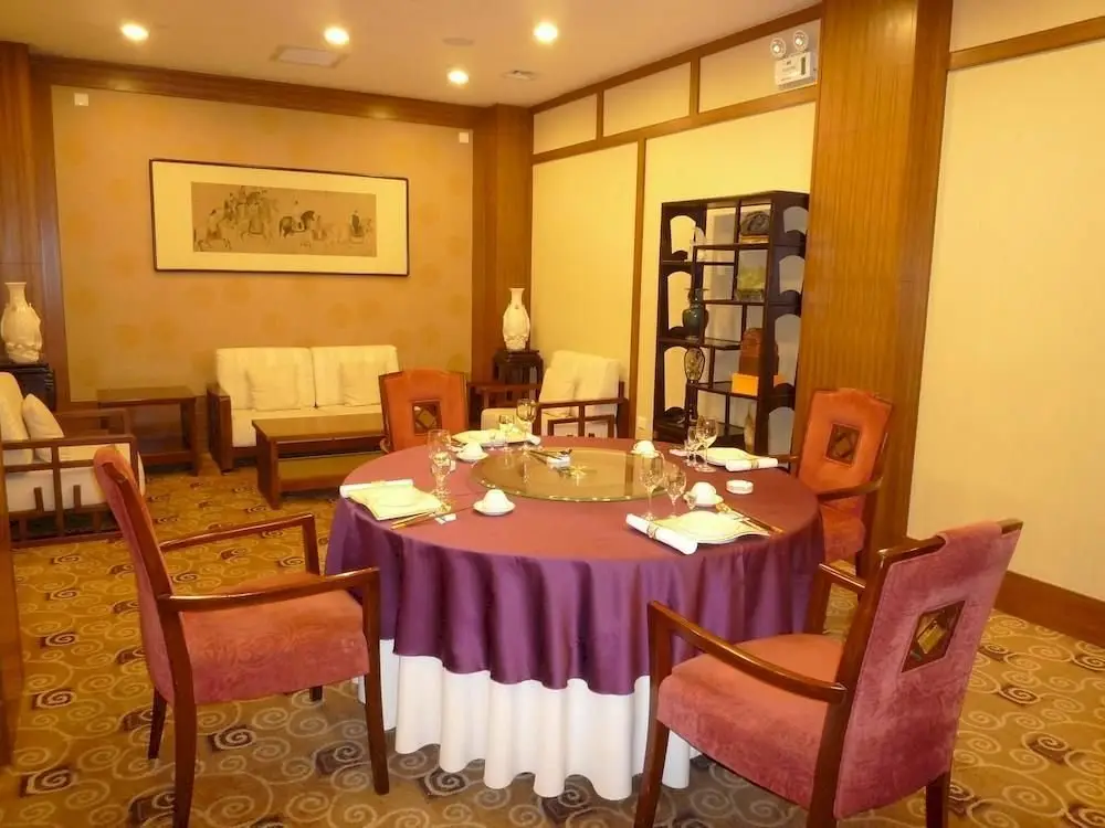 Пекин: Fragrant Hill Hotel Beijing
