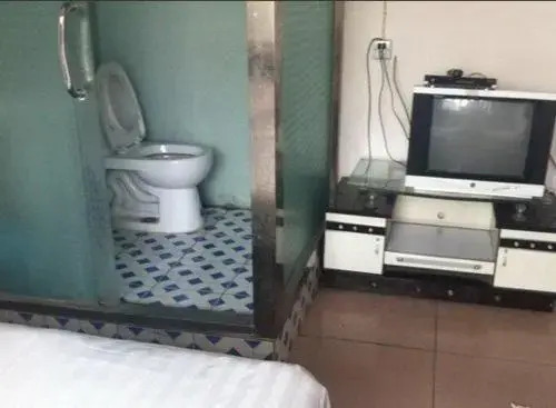 Баодин: Zhoujie Inn