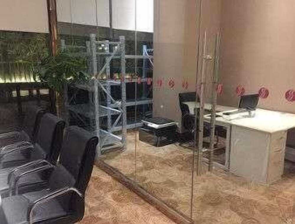 Сяньнин: Ramada Plaza Chibi
