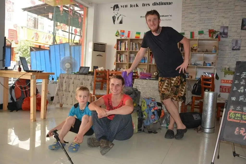 Чжанцзяцзе: Qixi Hostel