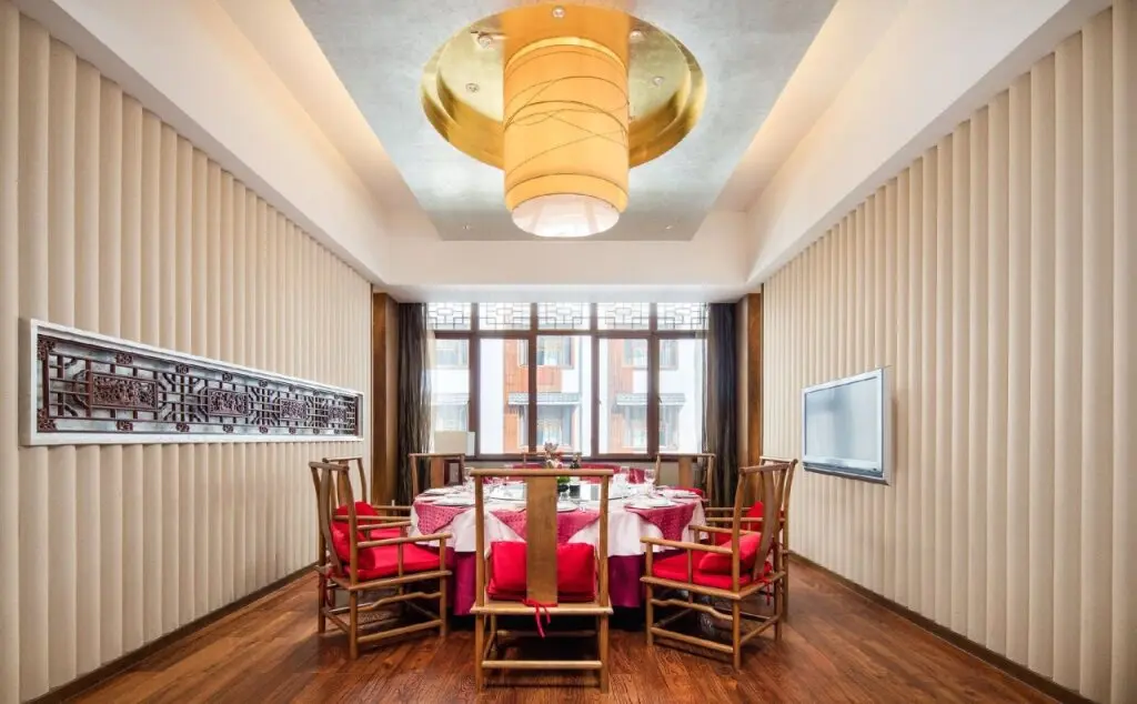 Чичжоу: Julong Hotel