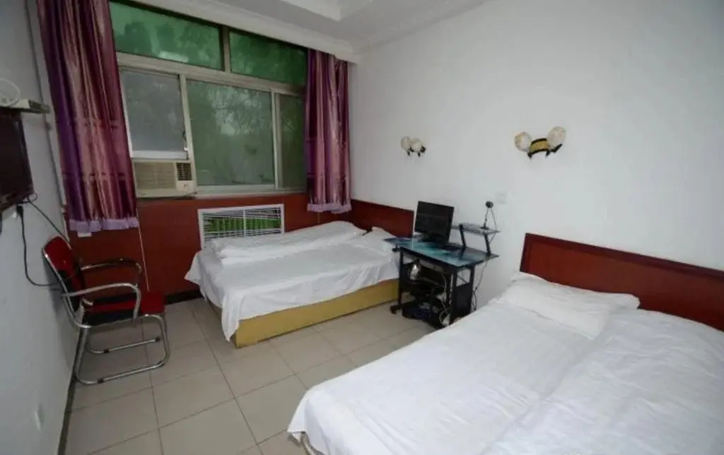 Баодин: Junlan Hotel