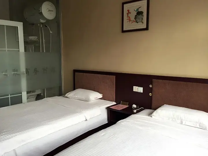 Цзаочжуан: Mingju Business Hotel