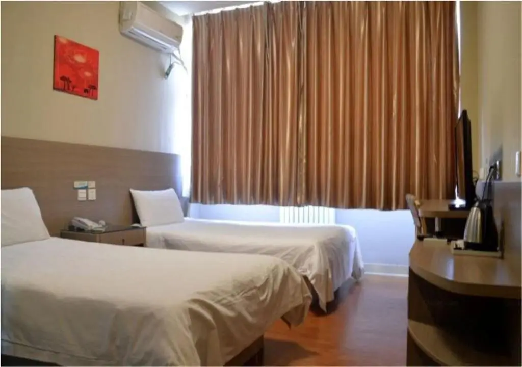 Шицзячжуан: Yijia 365 Hotel Chain (West Street Museum Subway Station Branch)