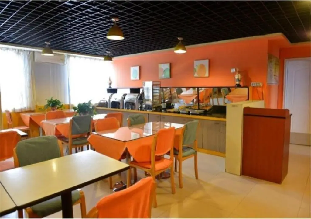 Шицзячжуан: Yijia 365 Hotel Chain (West Street Museum Subway Station Branch)