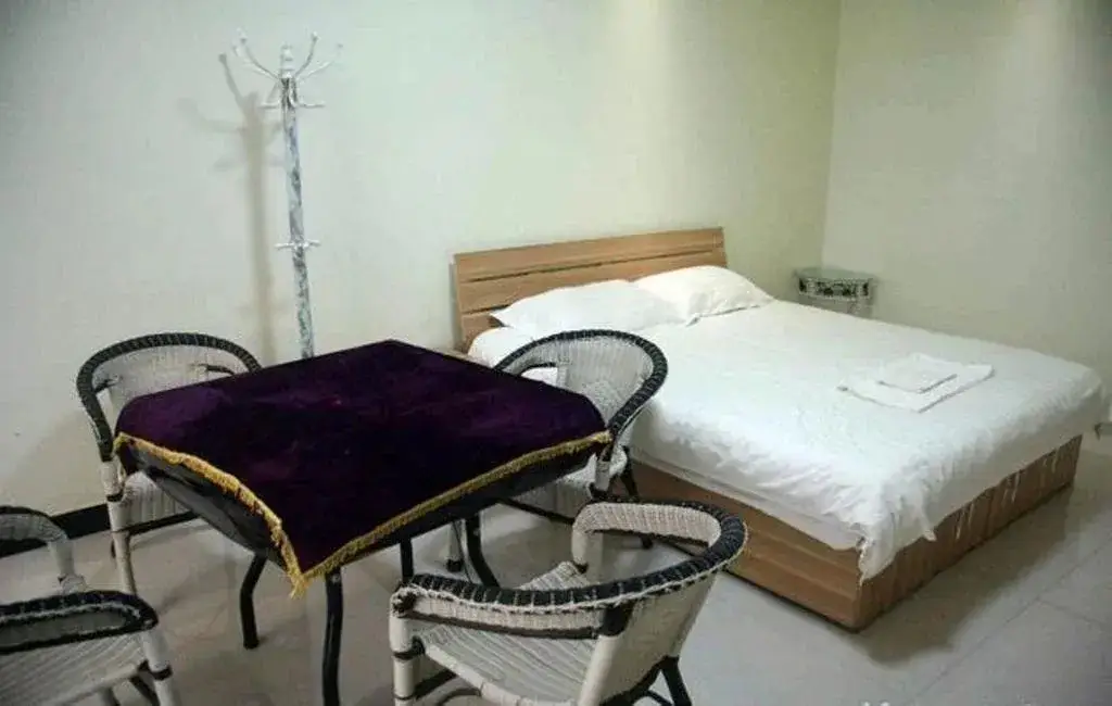 Хандань: Zhenglong Express Hotel