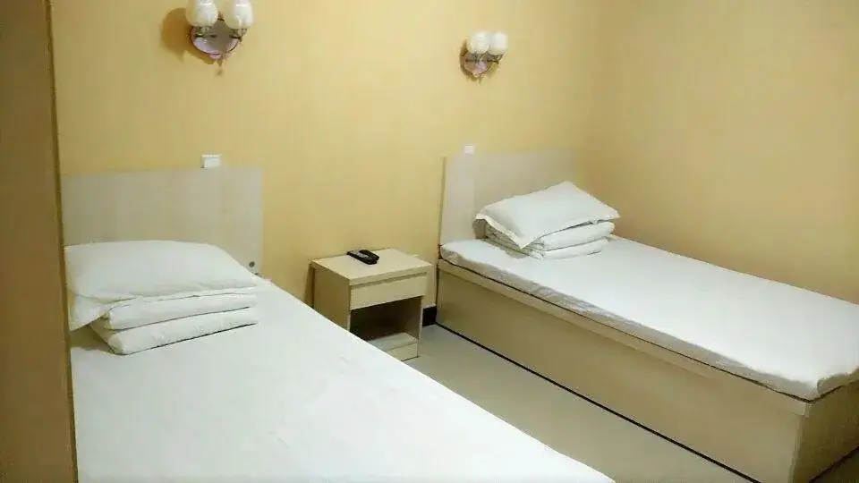 Синтай: Yufeng Express Hotel