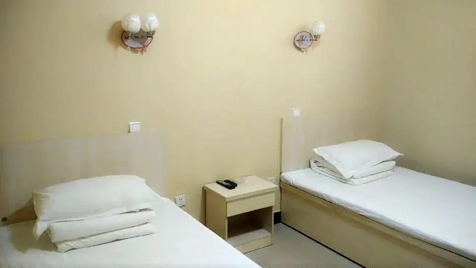 Синтай: Yufeng Express Hotel