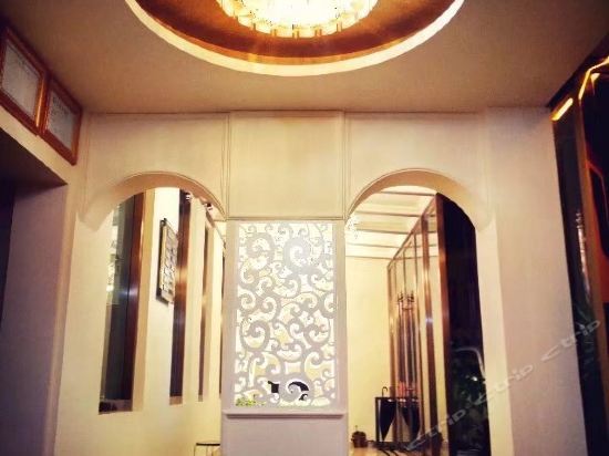 Яань: Ya'an Hongxing Hotel
