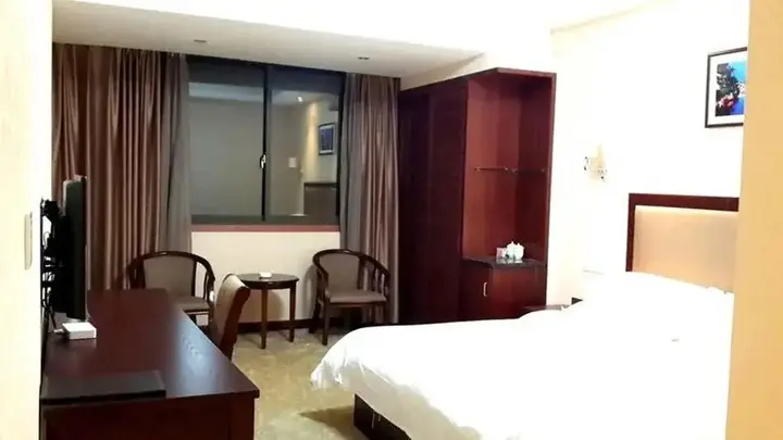 Цзясинь: Wuzhen Fengzeyuan Inn