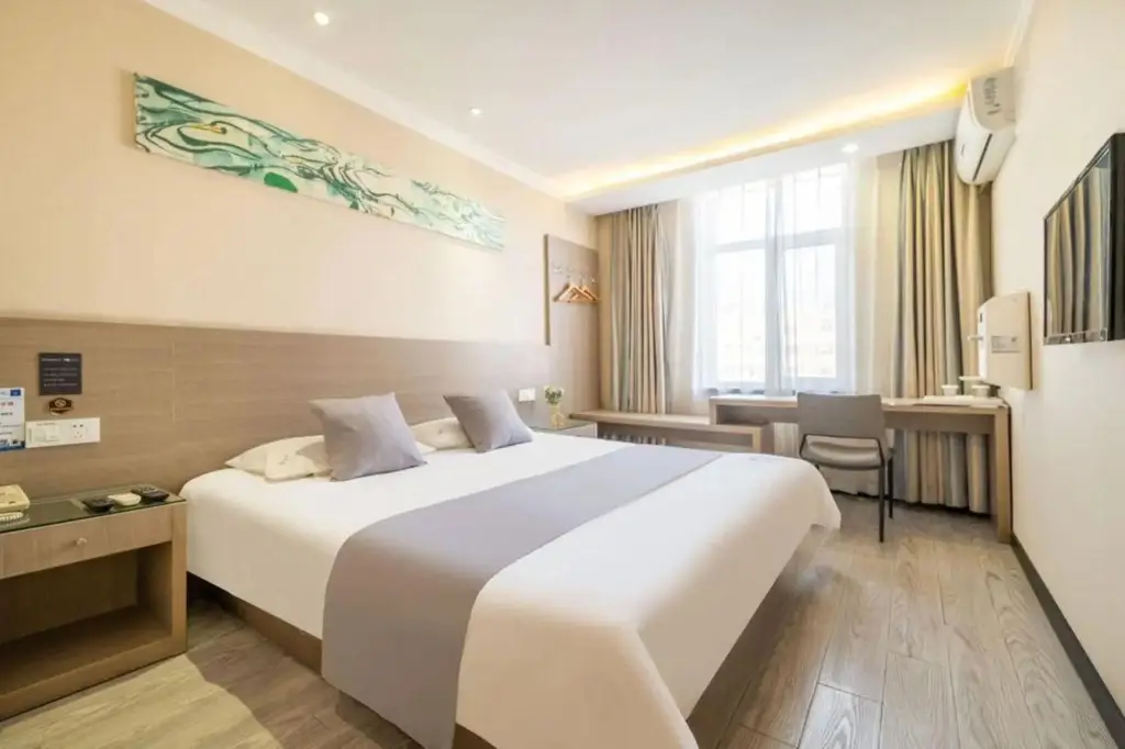 Далянь: Eaka 365 Hotel Dalian Ganjingzi Street