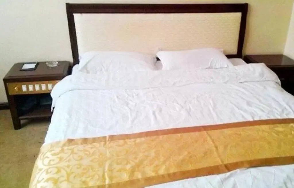 Баодин: Baoding Lihao Business Hotel