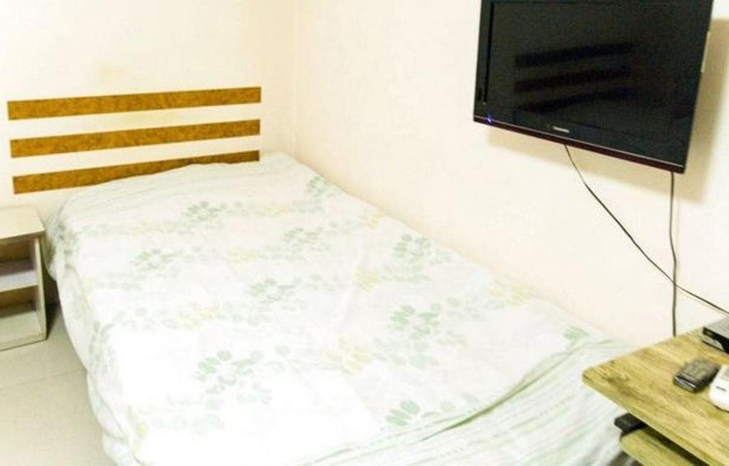 Таншань: Huatian Express Inn