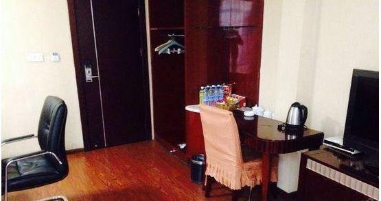 Ухай: Qixing Hotel