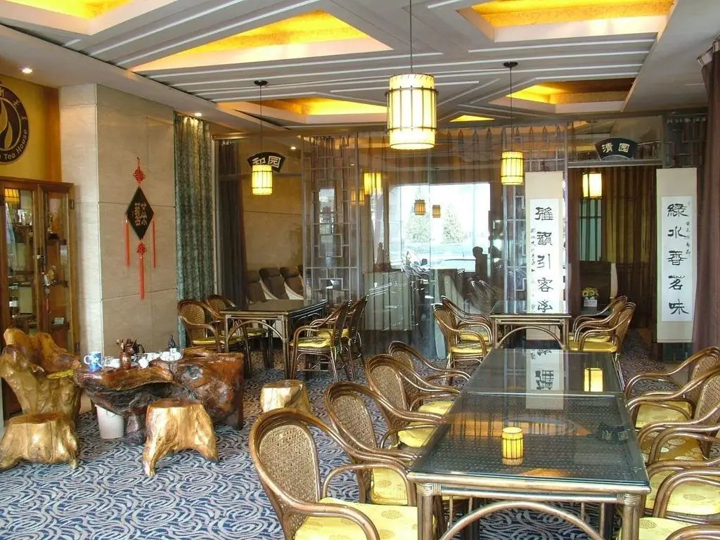 Shangdu Hotel — фото 1