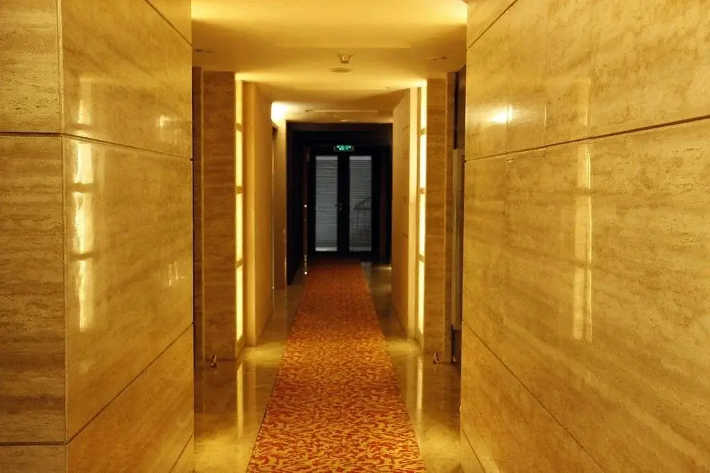 Shangdu Hotel — фото 1
