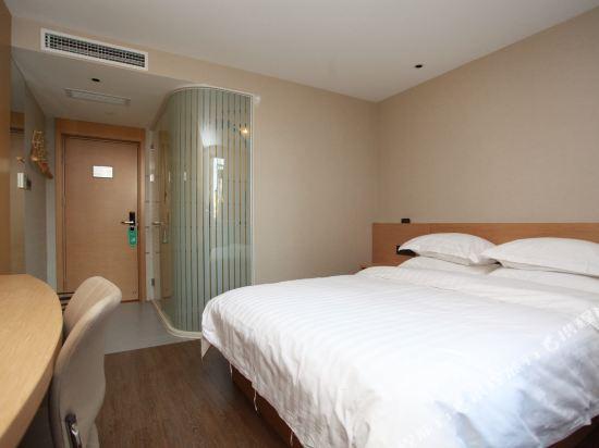 Пекин: Lien Hotel (Beijing Gongti Dongsishitiao Subway Station)