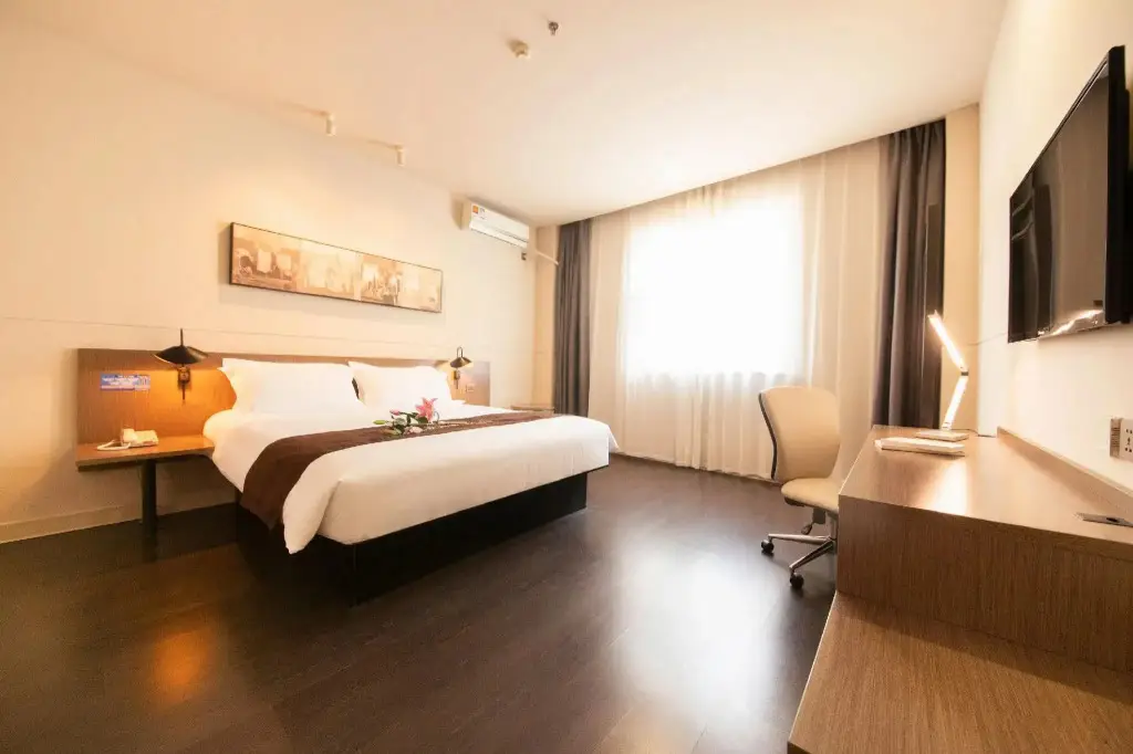 Сямынь: Jinjiang Inn Select Xiamen Jimei University Guomao