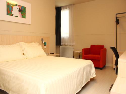 Тяньцзинь: Jinjiang Inn Tianjin Binhai New Area Yujiabao Branch