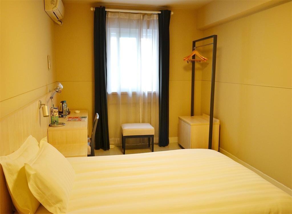 Ухань: Jinjiang Inn Wuhan Optical Valley Finance Habour