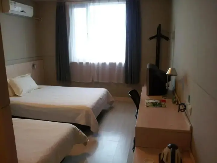 Ухань: Jinjiang Inn Wuhan Hankou Raiway Station
