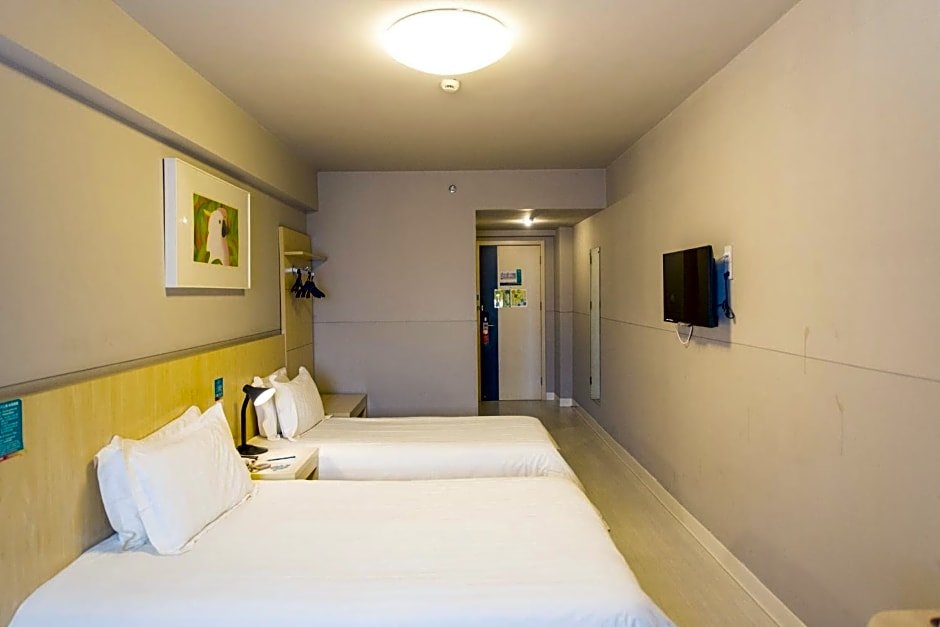 Сиань: Jinjiang Inn Yanliangqianjin Road City Square Branch