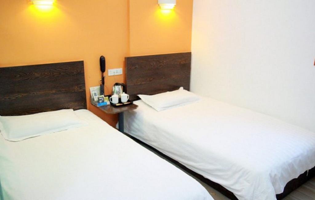 Бенгбу: Bengbu Orange Express Inn