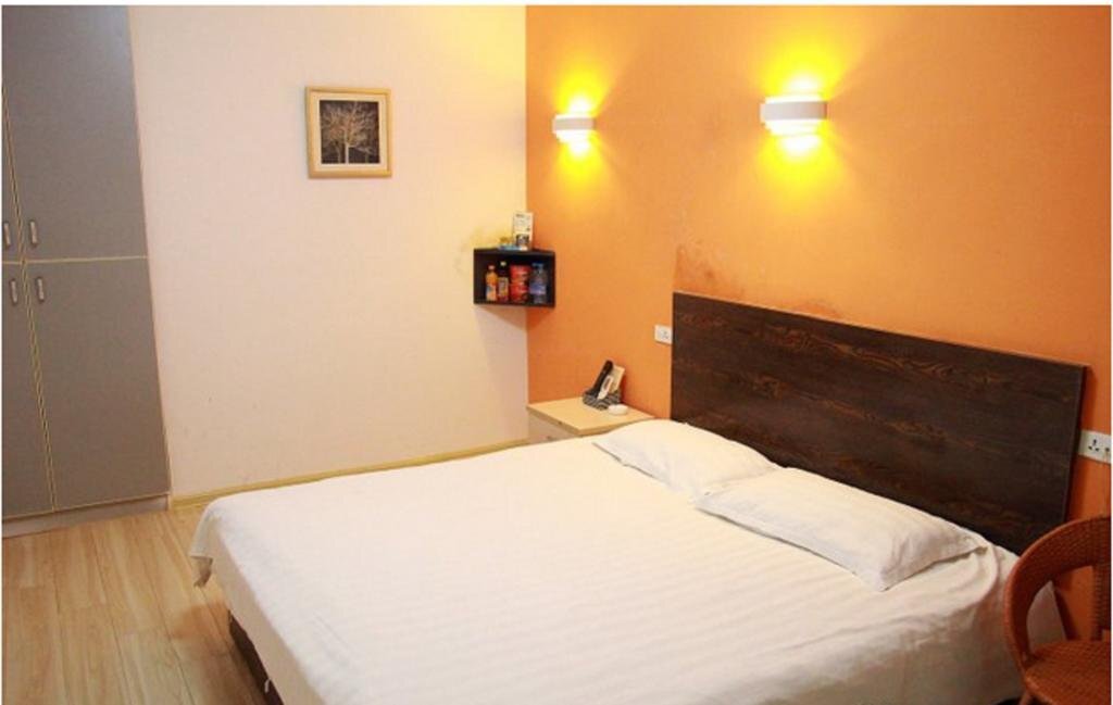 Бенгбу: Bengbu Orange Express Inn