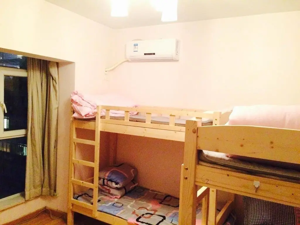 Чунцин: riverside youth hostel