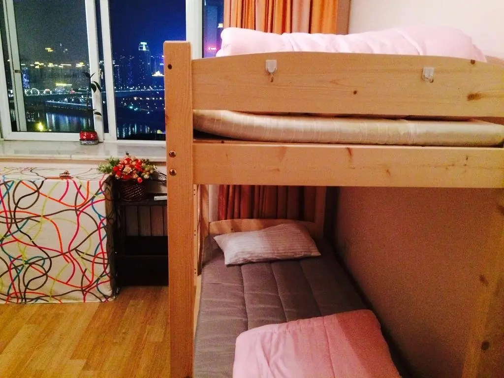 Чунцин: riverside youth hostel