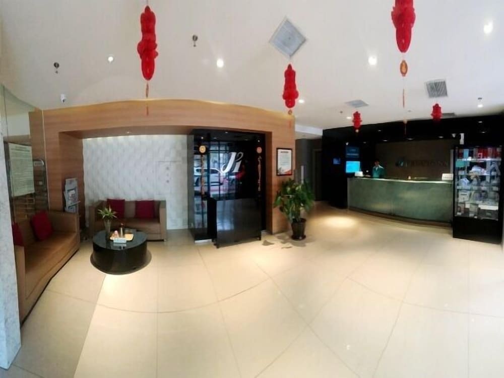 Шэньян: Jinjiang Inn Shenyang Zhongshan Square The First Hospital of China Med