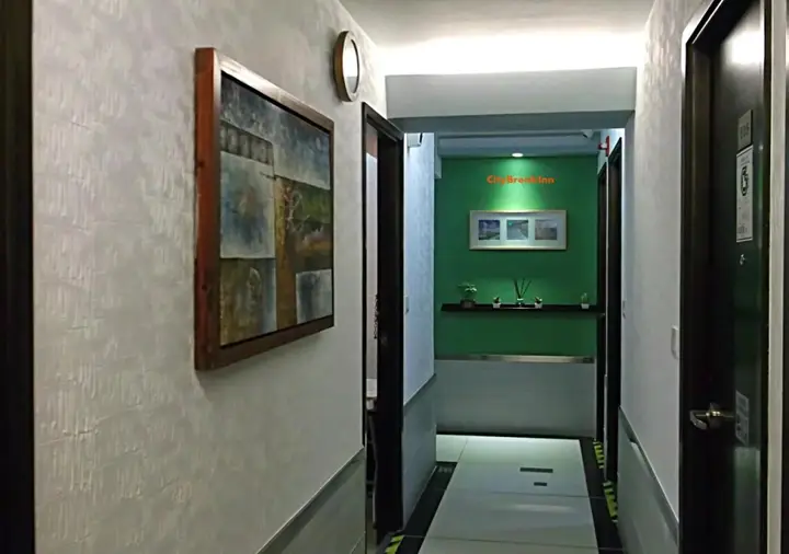 Гонконг: City Break Inn