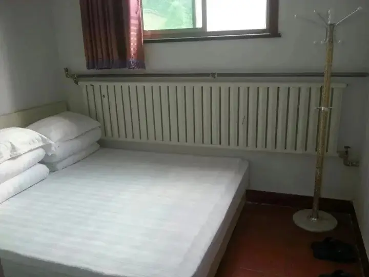 Баодин: Yesanpo Bailixia Dongbeirenjia Hotel
