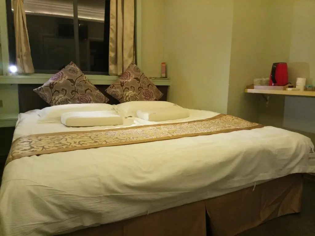 Guilin Jiuzaipangbian Boutique Inn — фото 1