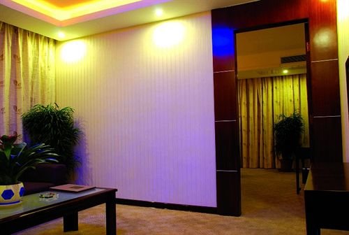 Гуанчжоу: Guangzhou one plus one business hotel