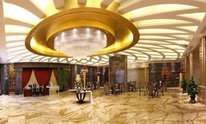 Нинбо: Luotuo Forever Peace Hotel