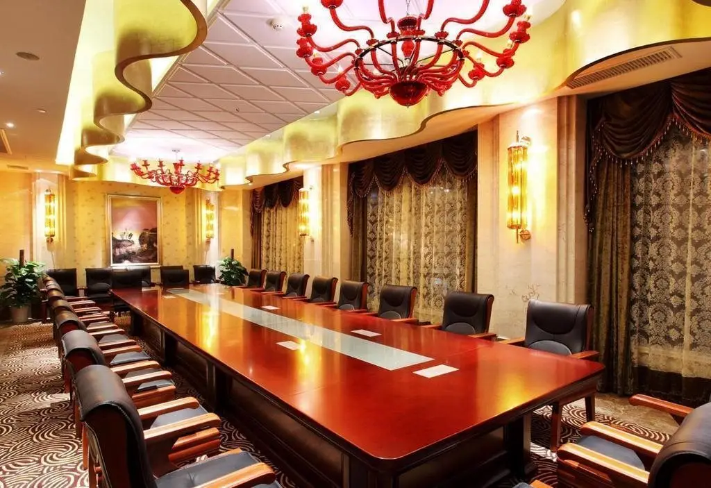 Нинбо: Luotuo Forever Peace Hotel