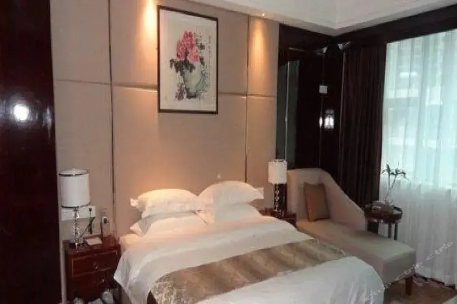 Лешан: Zhuhai Hotel