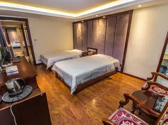 Emeishan Lei Dongping Piaoxiang Hotel — фото 1