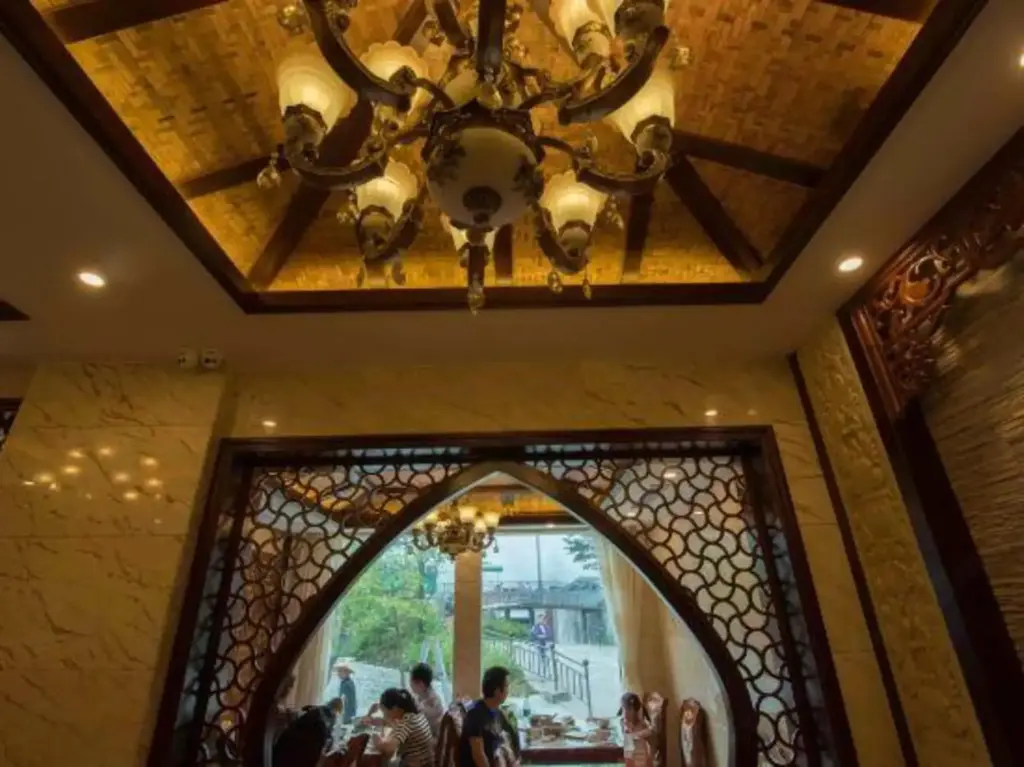 Лешан: Min Sheng Hotel