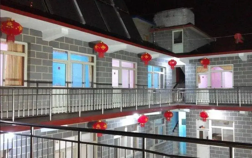 Баодин: Yesanpo Zeran Farmhouse