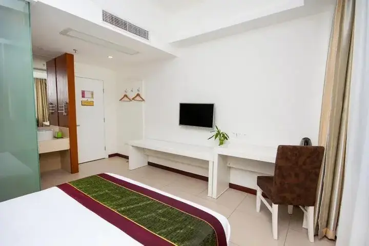 Санья: Spring Holiday Hotel