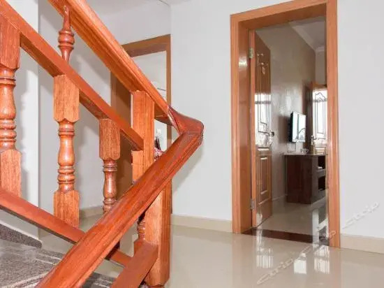 Цзясинь: Xitang Dream Inn