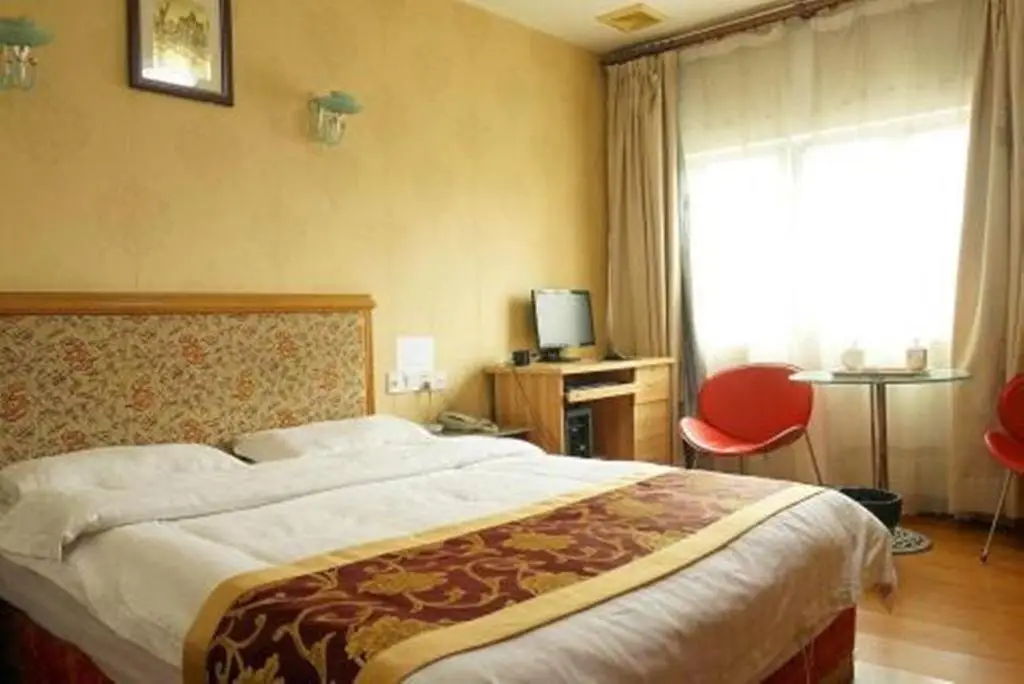 Дунгуань: 8 Inns Dongguan Qiaotou Branch