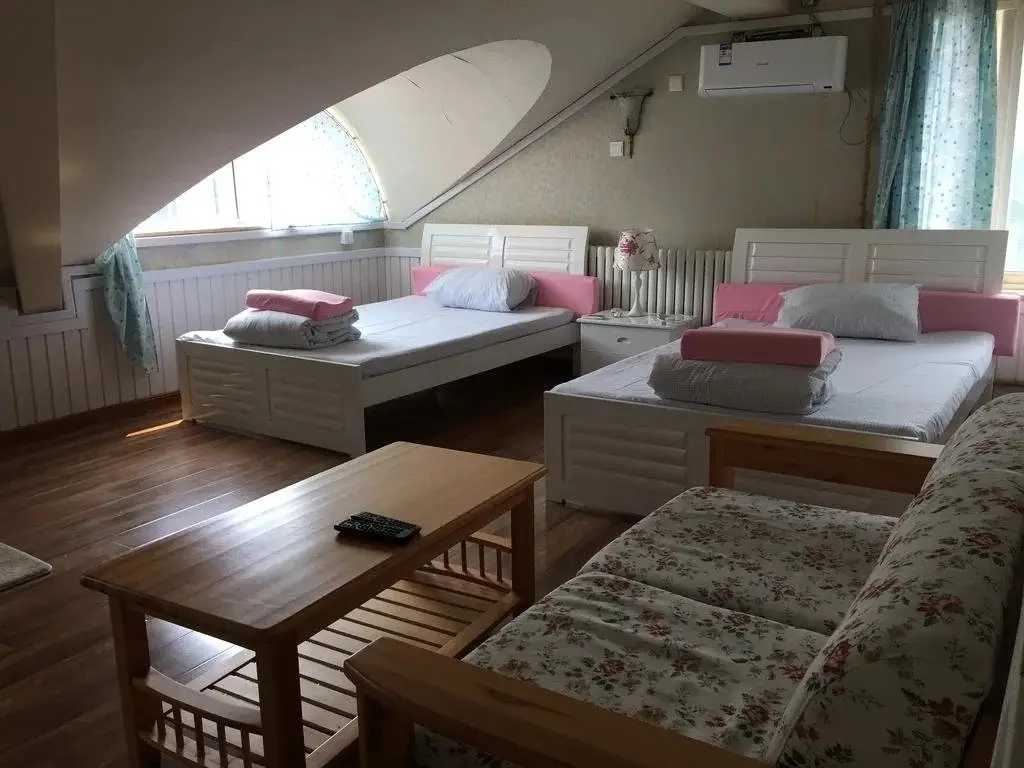 Циндао: We+Coffee Hostel