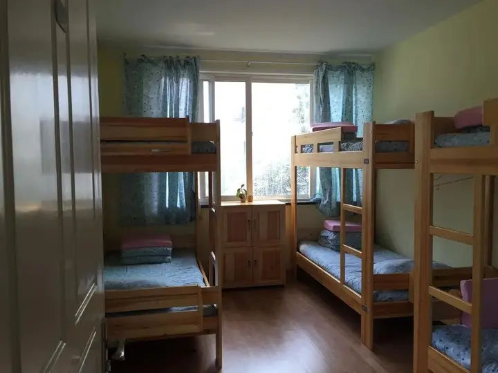 Циндао: We+Coffee Hostel